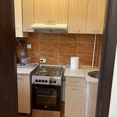 Apartman With Balcony In Drumul Taberei, Bukarest